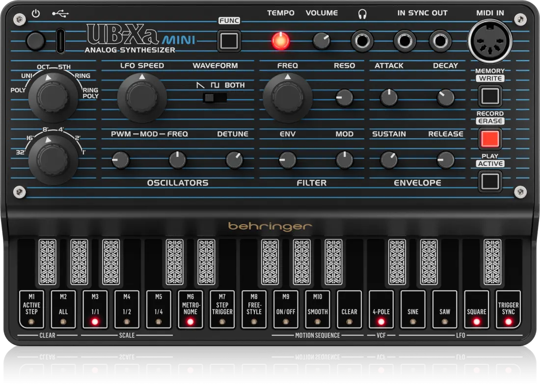 Analog Polyphonic Synthesizer with 3 VCOs