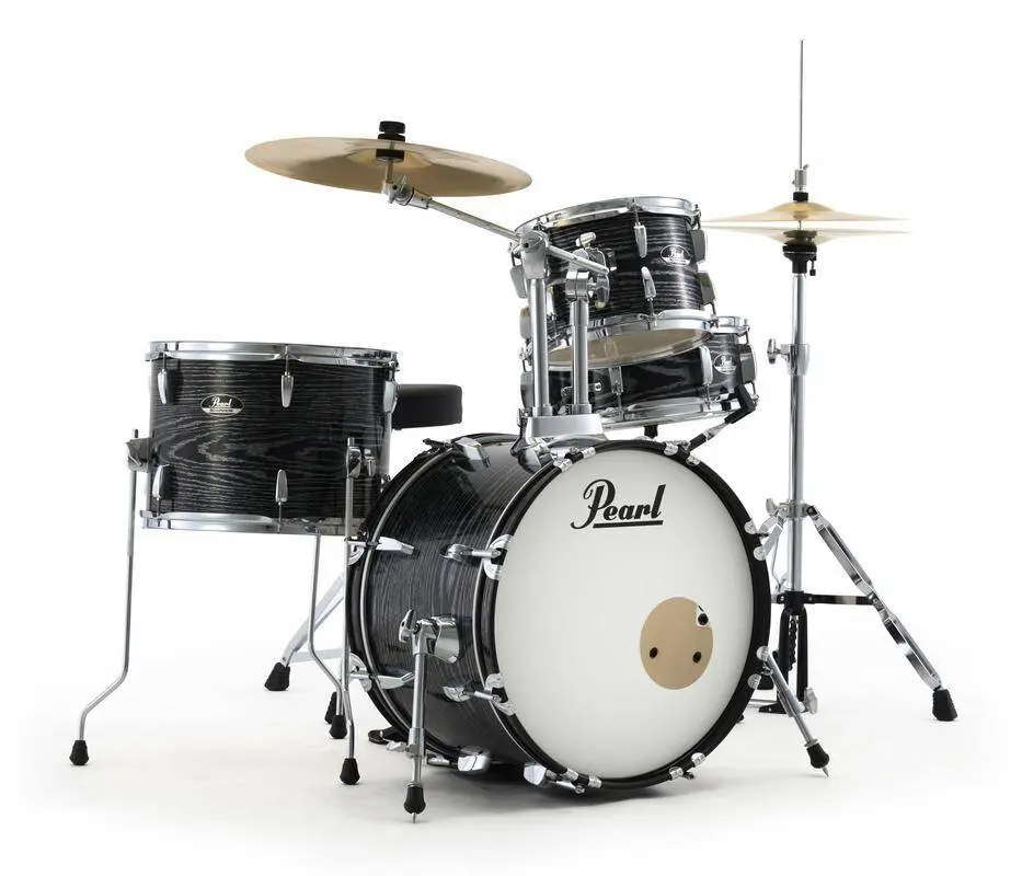L&M Exclusive Roadshow Complete Drum Kit (18,10,14,SD) with Hardware and Cymbals - Midnight Chrome Vortex