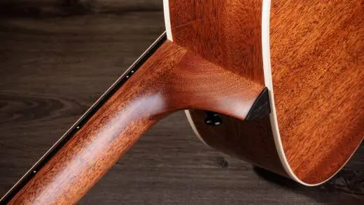 Gold Label 514e Tropical Mahogany Acoustic-Electric Guitar with Case - Sunburst with Cream Pickguard