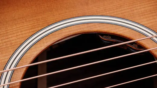 Gold Label 714e Indian Rosewood Acoustic-Electric Guitar with Case - Sunburst with Cream Pickguard