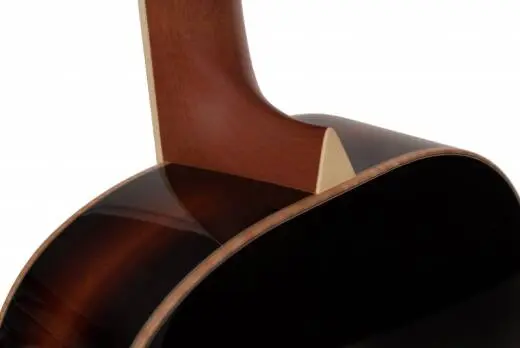 000-50 Traditional Series Spruce/Mahogany Acoustic Guitar - Full Sunburst