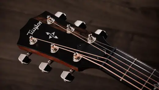 412ce Grand Concert Rosewood/Spruce Acoustic Guitar with Case - Natural