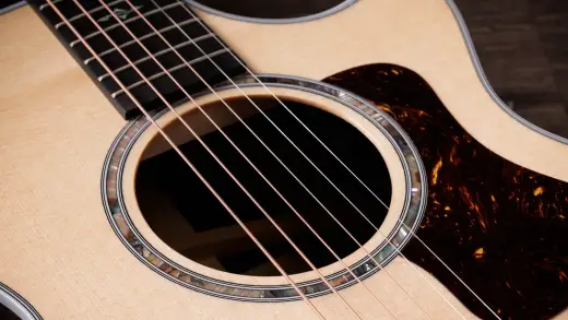 412ce Grand Concert Rosewood/Spruce Acoustic Guitar with Case - Natural