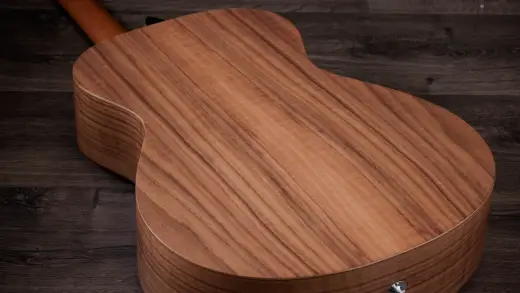 Academy 22e Grand-Concert Walnut Acoustic-Electric Guitar with Gig Bag