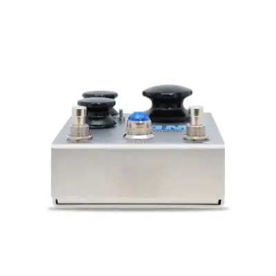 ZOMA Stereo Reverb and Tremolo Pedal