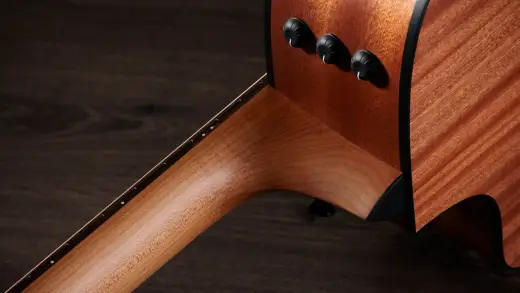 112ce Special Edition Honeyburst Acoustic-Electric Guitar with Gig Bag