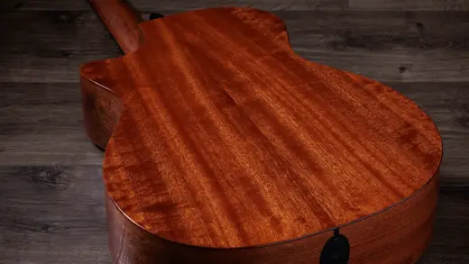 354ce Studio Special Edition Honeyburst Acoustic-Electric Guitar with Gig Bag