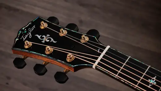 Gold Label 917e SB Acoustic-Electric Guitar with Case - Teardrop Sunburst