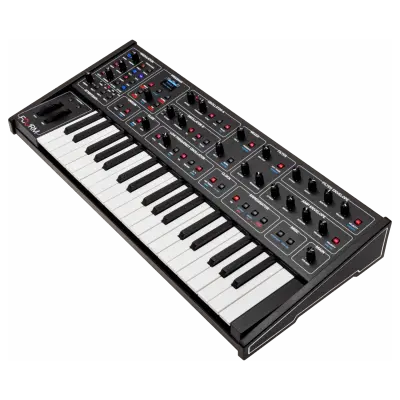 Fourm 4-Voice Analog Synth with Polyphonic Aftertouch