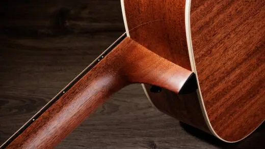 Gold Label 510e Sitka/Mahogany Acoustic-Electric Guitar with Case