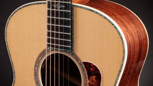 Gold Label 914e Adirondack Spruce/Honduran Rosewood Acoustic-Electric Guitar with Case