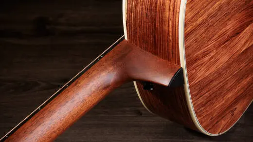 Gold Label 914e SB Adirondack Spruce/Honduran Rosewood Acoustic-Electric Guitar with Case