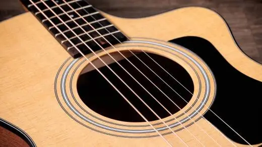 112ce Sapele/Spruce Acoustic-Electric Guitar with Gig Bag - Natural