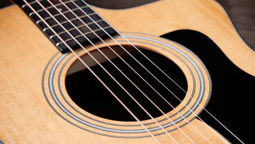 114ce Grand Auditorium Sapele/Spruce Acoustic-Electric Guitar with Gig Bag - Natural