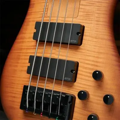 Euro 5 LX Bolt-on Bass Guitar - Natural Sunburst