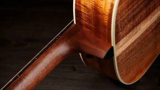 Gold Label K14e Hawaiian Koa Acoustic-Electric Guitar with Case - Natural