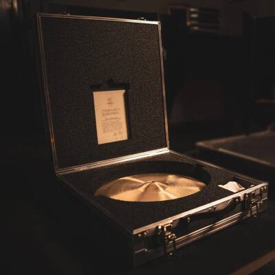 "Zildjian - Limited Edition 400th Anniversary 15 Vault Crash"