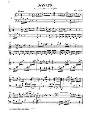 Complete Piano Sonatas in One Volume - Mozart - Piano - Hardcover