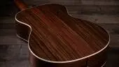 Gold Label 712e Rosewood/Spruce Acoustic-Electric Guitar with Case - Natural
