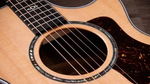 Next Generation 512ce Mahogany/Red Cedar Acoustic-Electric Guitar with Case