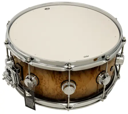 L&M Exclusive Collector\'s Series VLT Maple 6.5x14\'\' Snare Drum - Candy Black Burst Over Kurilian