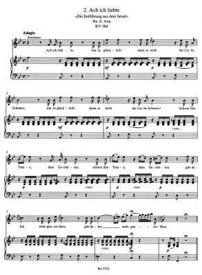 The Aria Book. Soprano - Mozart - Vocal Score, Anthology - Soprano, Piano