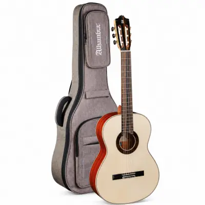 Alhambra Green Sustain Classical with Gig Bag