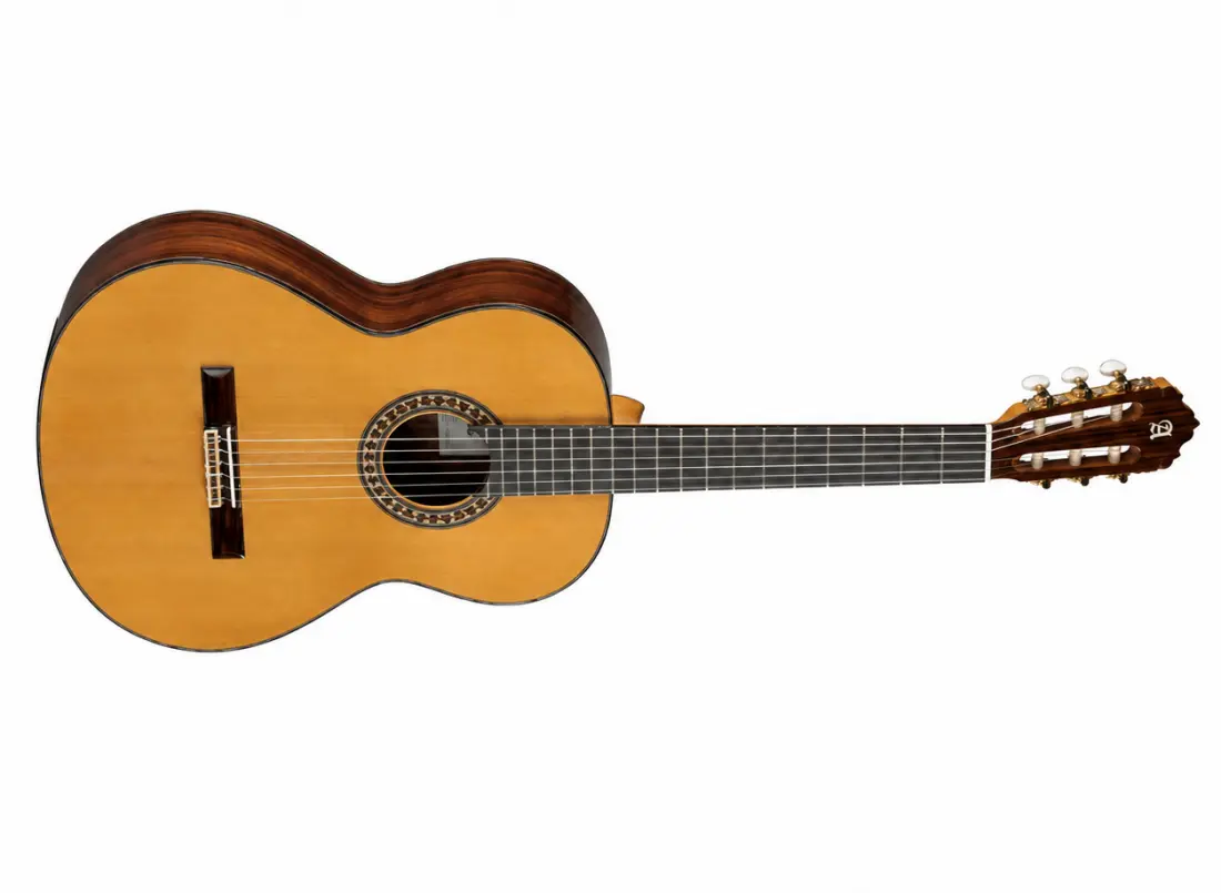 5 P Conservatory Classical Guitar 7/8 Size with Gig Bag