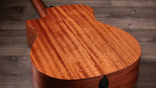 324ce Studio Special Edition Acoustic-Electric Guitar with Case - Mahogany Glow