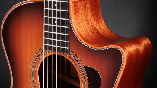 324ce Studio Special Edition Acoustic-Electric Guitar with Case - Mahogany Glow