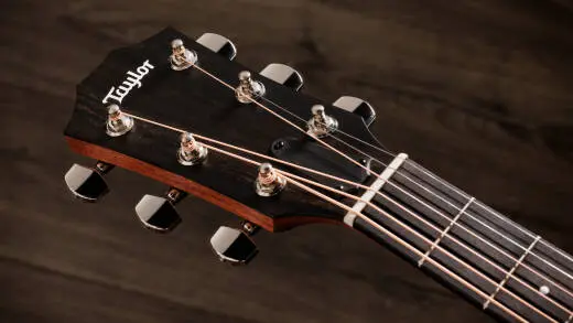 324ce Studio Special Edition Acoustic-Electric Guitar with Case - Mahogany Glow