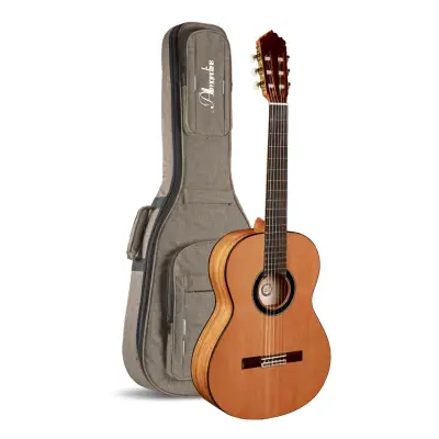 6 Olivo Conservatory Classical Guitar with Gig Bag