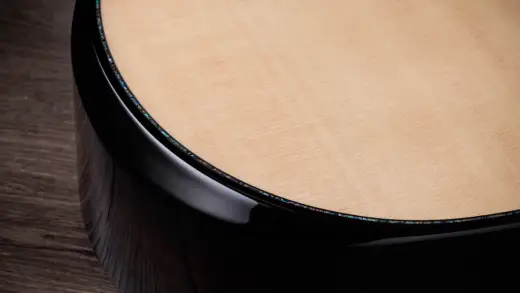 Next Generation Builder\'s Edition 914ce Acoustic-Electric Guitar with Case