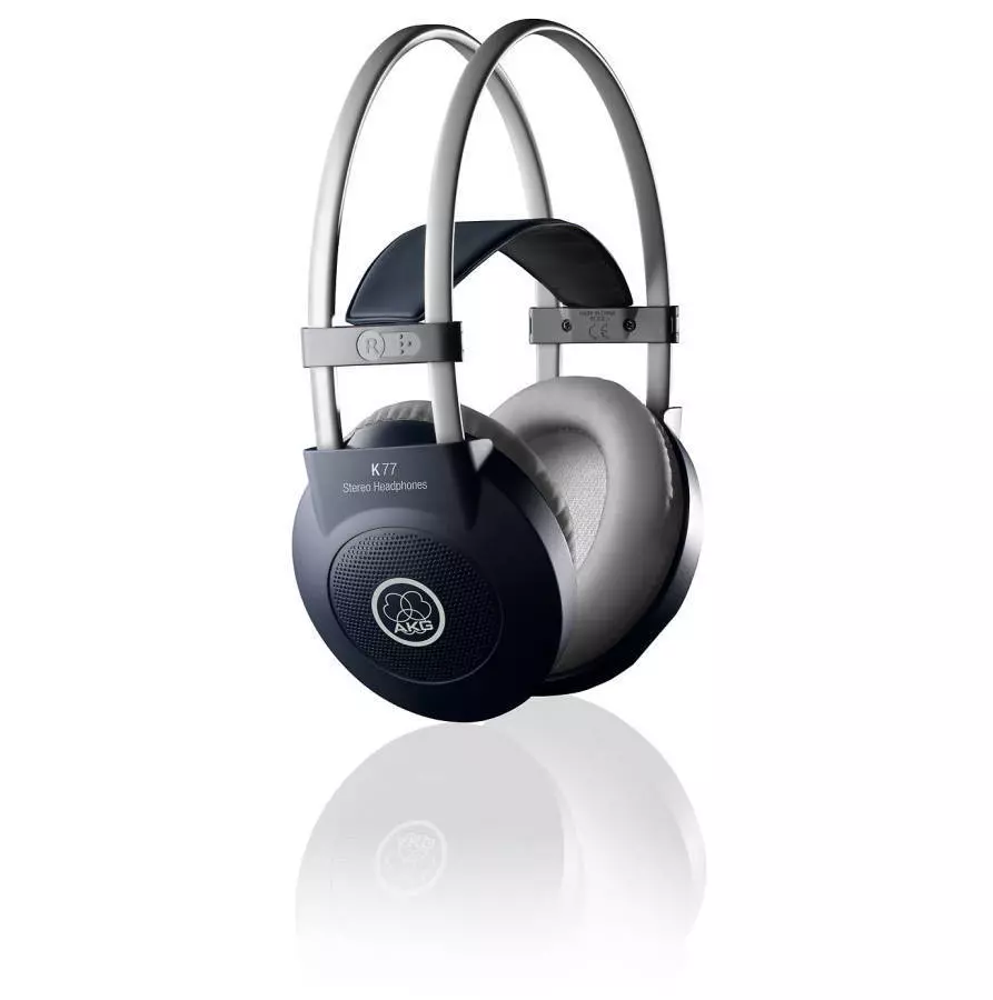 K77 Closed - Back Headphones