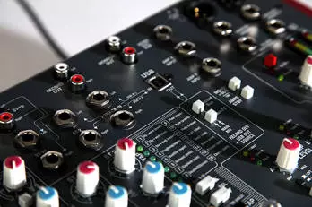 2x500 Watt Powered Mixer w/ 8 Mic Inputs