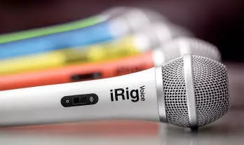 Handheld Karaoke Microphone for Smartphones - Yellow