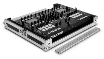 Traktor Kontrol S8 Flightcase