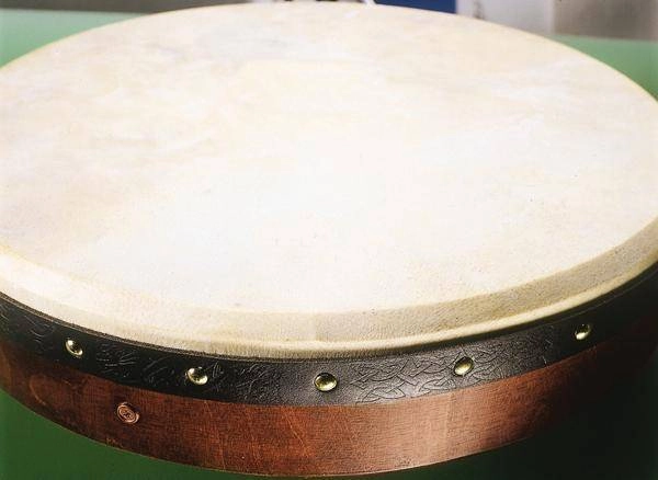 Pro05 Deluxe 18 Inch Bodhran - Dark Mahogany