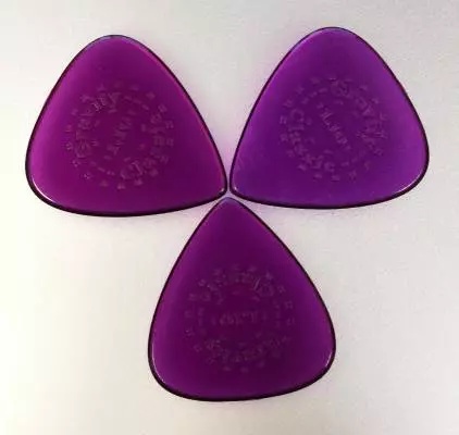 Classic Standard 1.10mm Guitar Pick 3-Pack