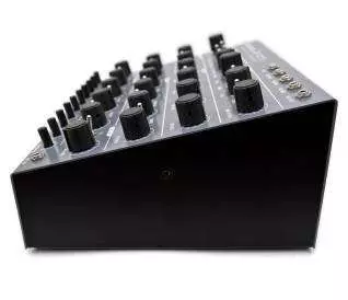 BOOMSTAR 4075 Analog Synth Module