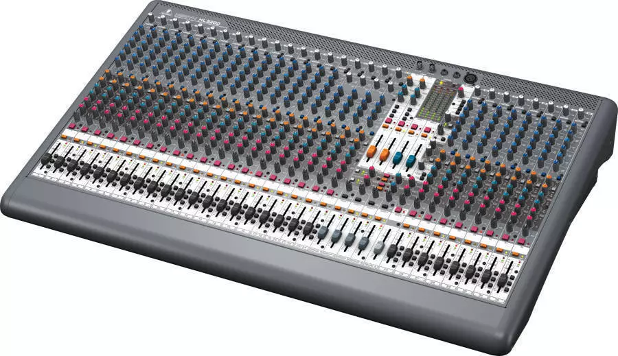 XL3200 - 32-Input 4-Bus Live Mixer