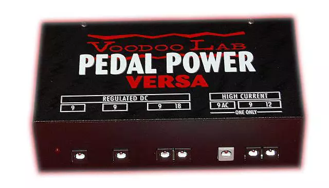 Pedal Power Versa - 13 Output Power Supply