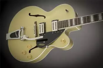 G2420T Streamliner Hollow Body with Bigsby, Broad\'Tron Pickups, Golddust