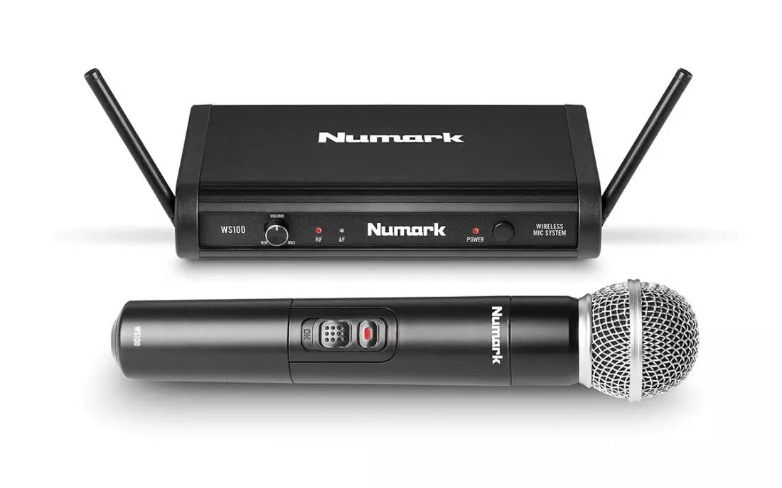 WS100 Wireless Dynamic Microphone System w/Case