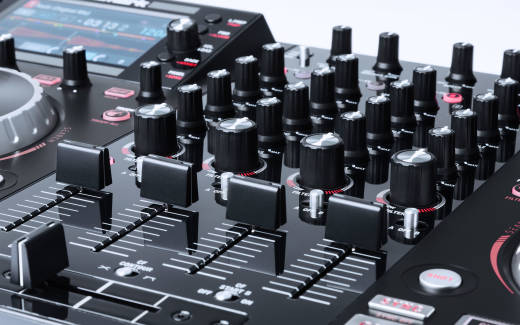 NVII Serato DJ Controller w/ 4-Deck Intelligent Dual-Display