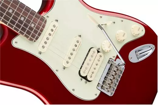 Deluxe Stratocaster HSS, Rosewood Finderboard, Candy Apple Red