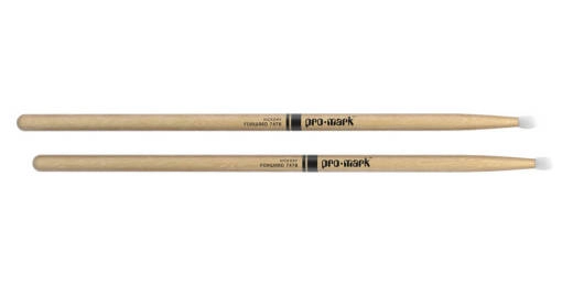 Hickory 747B \'\'Super Rock\'\' Nylon Tip Drumstick