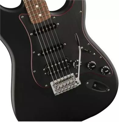 Special Edition Stratocaster Noir HSS, Pau Ferro Fingerboard