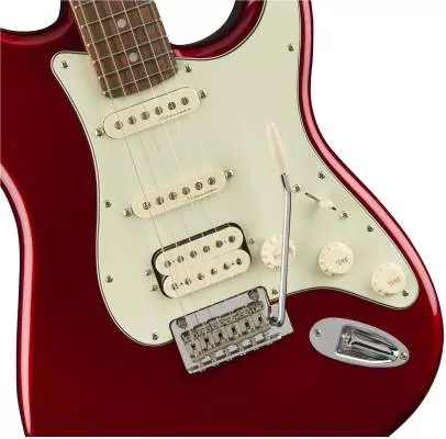 Deluxe Stratocaster HSS, Pau Ferro Fingerboard - Candy Apple Red