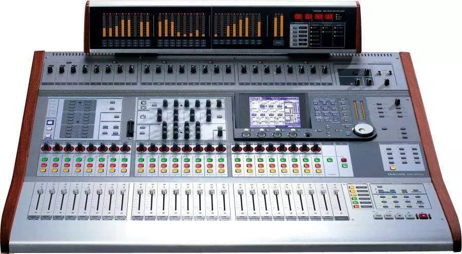 DM-4800 Digital Mixer